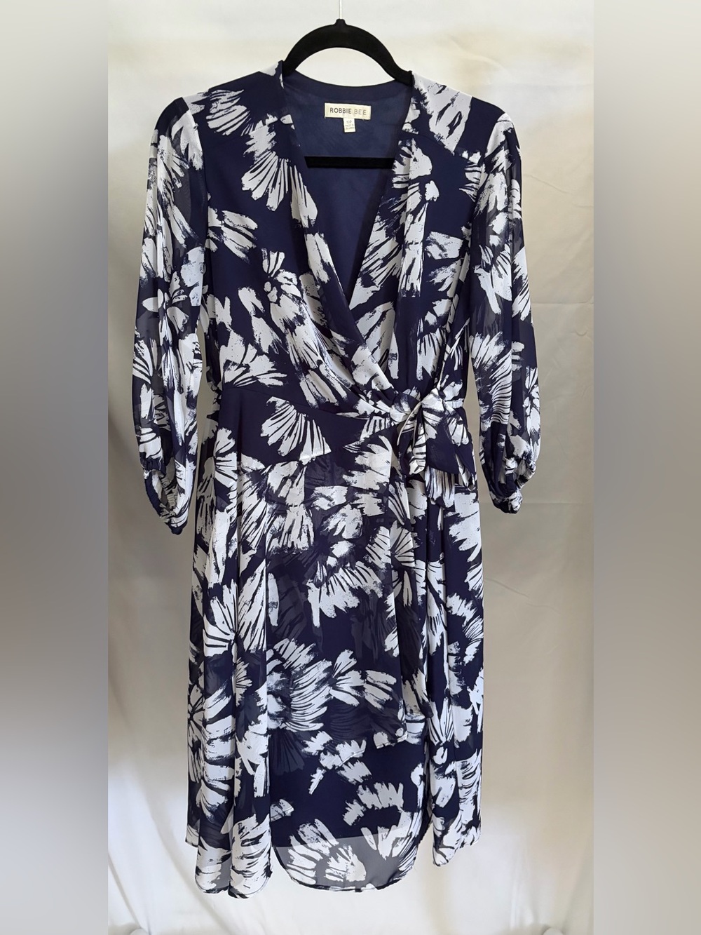 Robbie Bee Blue and White Floral Dress